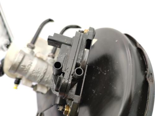 Used Servo brake CITROËN C4 Coupe (LA_) 2.0 HDi (136 hp) 23718452