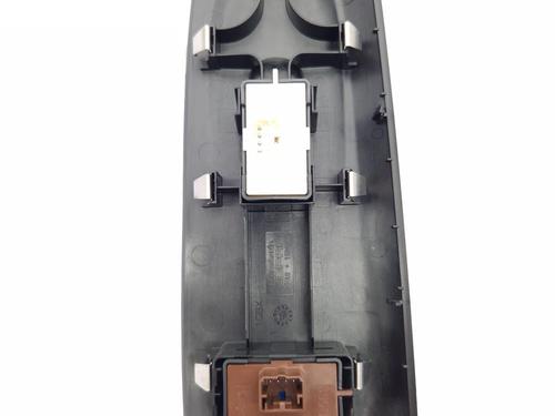 Used Right front window switch Right front window switch FIAT 500X (334_) 1.4 (334AXC1B, 334AXC11) (140 hp) 23750128 23750128