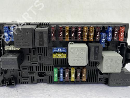 Used Electronic module MERCEDES-BENZ E-CLASS (W211) E 200 NGT (211.042) (163 hp) 29850815