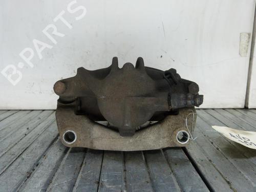 Używane Zacisk hamulca przedniego prawego RENAULT MEGANE I (BA0/1_) 1.9 dTi (BA08, BA0N) (98 hp) 23697860