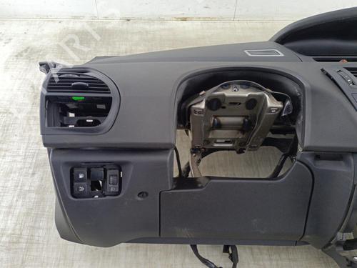Used Dashboard Dashboard CITROËN C4 Grand Picasso I (UA_) 2.0 HDi 150 (150 hp) 23738507 23738507