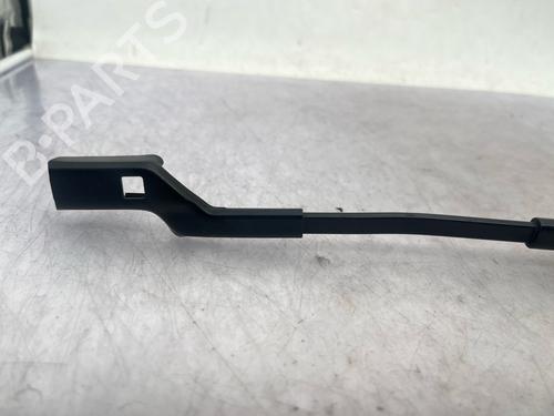 Used Front windshield wiper arm Front windshield wiper arm 37676478 37676478