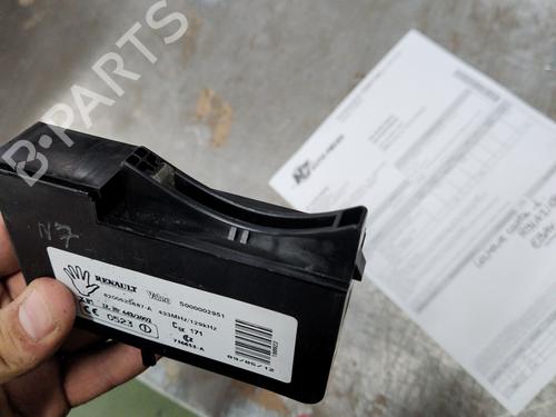 Card reader RENAULT ESPACE IV (JK0/1_) 2.0 dCi (JK01, JK02, JK1J, JK1K, JK1H) | BP27220813E4 