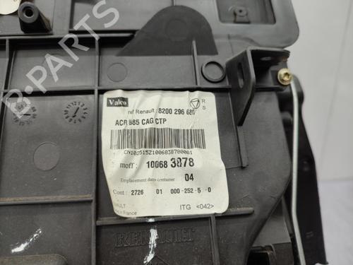 Used Heater matrix box RENAULT CLIO III (BR0/1, CR0/1) 1.5 dCi (BR17, CR17) (86 hp) 23732815