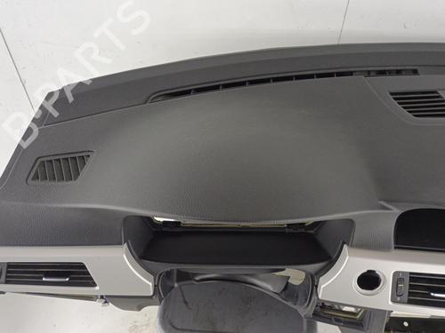 Dashboard BMW 3 Touring (E91) 320 d xDrive | BP23719498C46  - Image 8