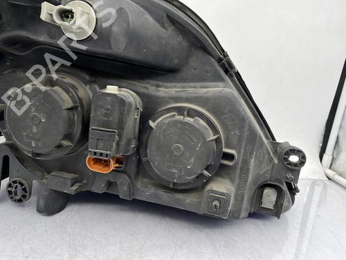 Faro izquierdo RENAULT SCÉNIC I MPV (JA0/1_, FA0_) 1.6 (JA00, JA16, JA15, JA19, JA1V, JA2B, JA2C, JA0B,... | BP30698503C28 