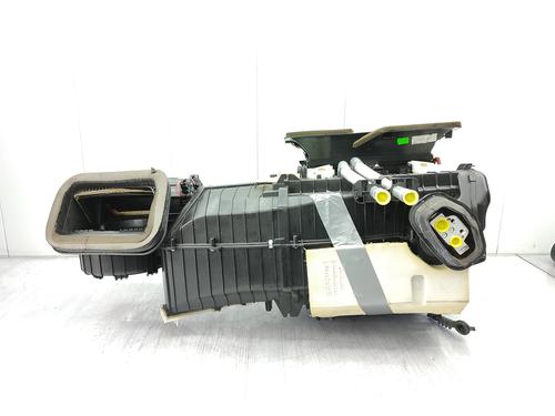 Heater matrix box AUDI A5 (8T3) 3.0 TDI quattro | BP23845294M61 