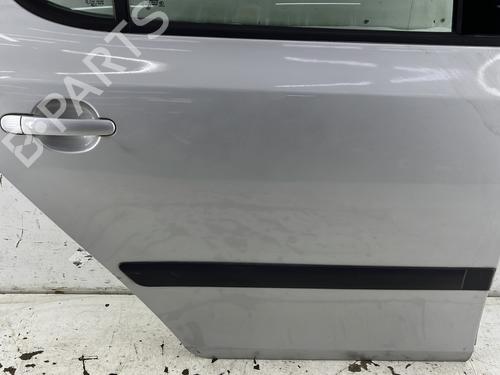 Dør højre bagtil Dør højre bagtil SKODA FABIA II (542) 1.4 TDI (80 hp) 33969339 33969339