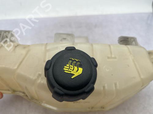Used Expansion tank Expansion tank 38425714 38425714