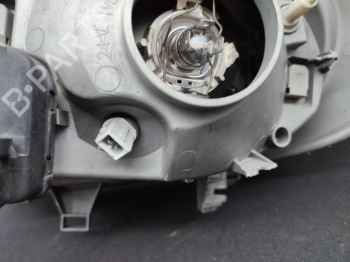 Right headlight RENAULT TRAFIC II Van (FL) 2.5 dCi 135 (FL0D) | BP23729839C29 