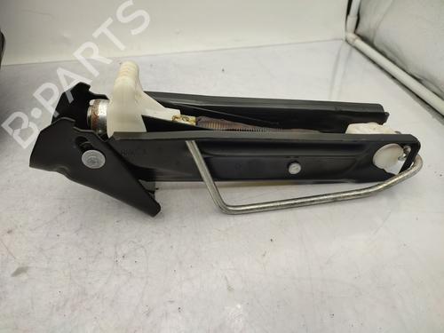 Jack Kit RENAULT CLIO III (BR0/1, CR0/1) 1.2 16V (BR02, BR0J, BR11, CR02, CR0J, CR11) | BP23684021C119 