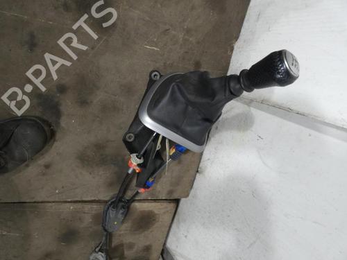 Used Gear lever NISSAN QASHQAI / QASHQAI +2 I (J10, NJ10, JJ10E) 1.5 dCi (106 hp) 23698805