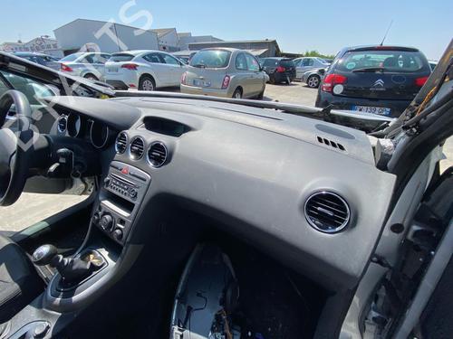 Used Dashboard Dashboard 38032984 38032984