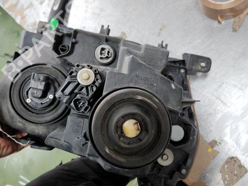 Left headlight SUZUKI GRAND VITARA II (JT, TE, TD) 1.9 DDiS All-wheel Drive (JT419, TD44, JB419WD, JB419XD,... | BP23761002C28  - Image 18