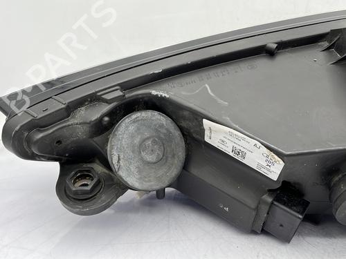 Used Right headlight Right headlight AUDI A3 Sportback (8VA, 8VF) 2.0 TDI (150 hp) 23683326 23683326