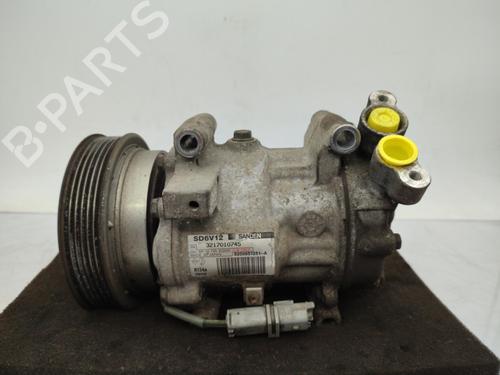 Used AC compressor AC compressor RENAULT CLIO III (BR0/1, CR0/1) 1.5 dCi (C/BR0G, C/BR1G) (68 hp) 23710246 23710246