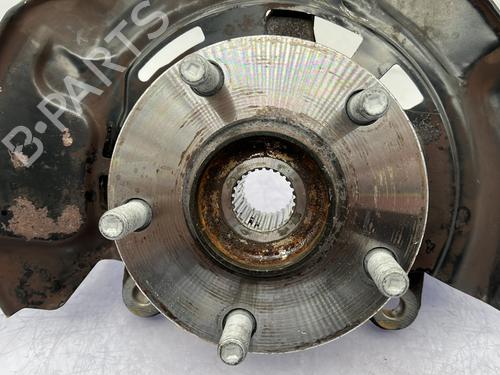 Used Right front steering knuckle Right front steering knuckle TOYOTA VERSO (_R2_) 1.6 (ZGR20_, ZGR20R) (132 hp) 23967045 23967045