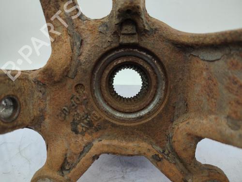 Used Right front steering knuckle BMW 3 Touring (E46) 330 xd (184 hp) 23668984