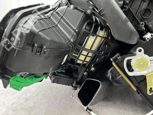 Used Heater matrix box Heater matrix box RENAULT MEGANE III Hatchback (BZ0/1_, B3_) 1.5 dCi (BZ09, BZ0D, BZ1W, BZ29, BZ14) (110 hp) 33569160 33569160