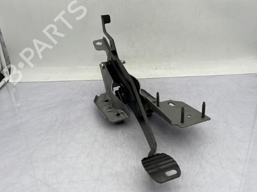 Used Break pedal Break pedal PEUGEOT 308 SW II (LC_, LJ_, LR_, LX_, L4_) 1.5 BlueHDi 130 (131 hp) 23754732 23754732