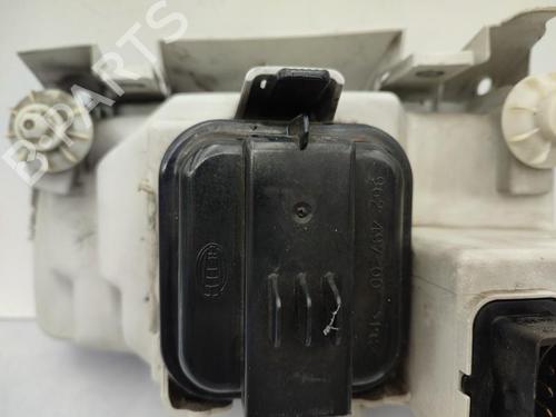 Right headlight VW POLO III (6N1) 60 1.4 | BP23749429C29