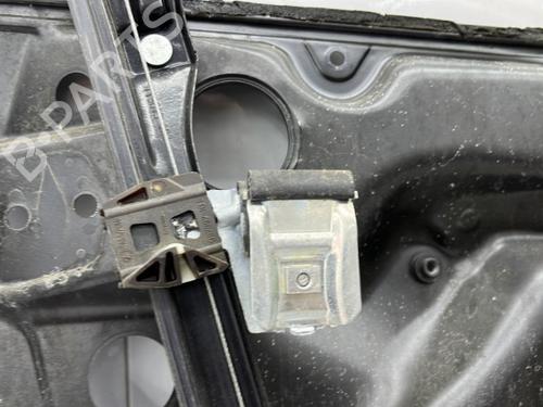 Used Front right window mechanism Front right window mechanism VW BORA I (1J2) 1.9 TDI (110 hp) 23755604 23755604