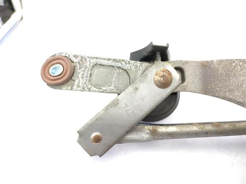 Used Front wiper motor TOYOTA AURIS (_E15_) 1.6 (ZRE151_, ZRE151R) (124 hp) 23719451