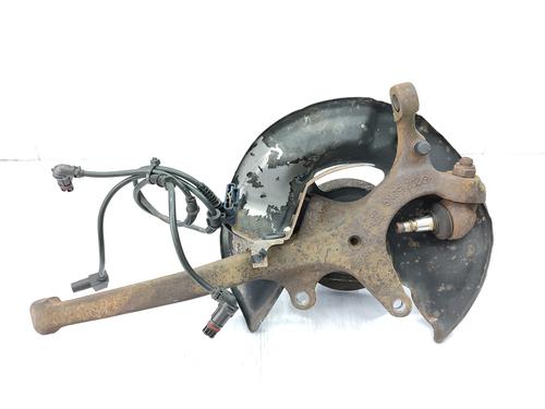 Used Right front steering knuckle Right front steering knuckle MERCEDES-BENZ C-CLASS (W202) C 220 D (202.121) (95 hp) 23731921 23731921