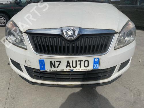Used Front bumper Front bumper 37079456 37079456