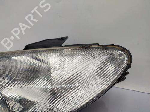 Used Left headlight PEUGEOT 206 Hatchback (2A/C) 1.4 i (75 hp) 23677703