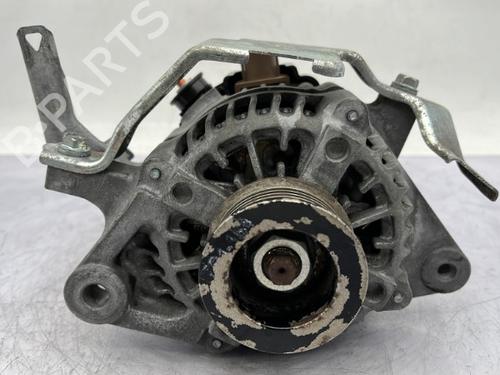 Used Alternator TOYOTA YARIS (_P9_) 1.33 VVT-i (NSP90_, NSP90R) (100 hp) 23756846