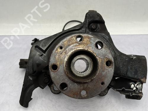 Achsschenkel links vorne für OPEL CORSA D (S07) 1.3 CDTI (L08, L68) (90 hp) 23752772