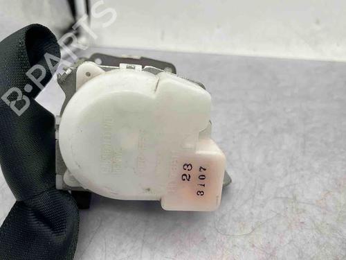 rear-center-seatbelt-toyota-yaris-_p9_-2005-2006-2007-2008-2009-2010-2011-2012-2013-2014-36439887 main image