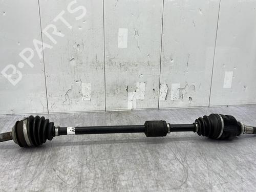 Used Right front driveshaft Right front driveshaft TOYOTA YARIS (_P13_) 1.5 Hybrid (NHP130_, NHP130) (101 hp) 32219112 32219112