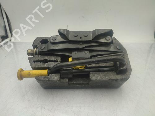 Used Jack Kit RENAULT LAGUNA I (B56_, 556_) 1.8 16V (B563, B564) (120 hp) 29744225