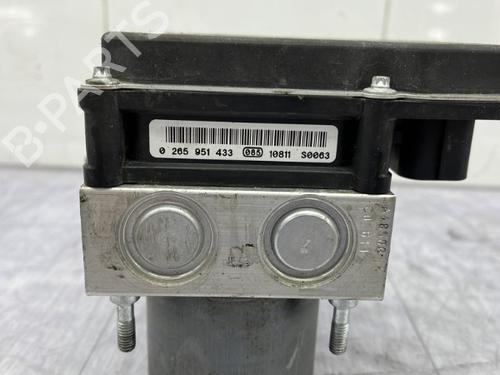 ABS pump PEUGEOT 3008 I MPV (0U_) 1.6 HDi | BP23756608M43 