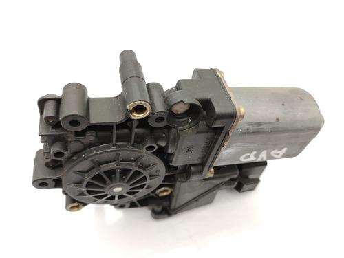 Used Right front window motor Right front window motor AUDI A4 B5 Avant (8D5) 2.5 TDI (150 hp) 23759890 23759890