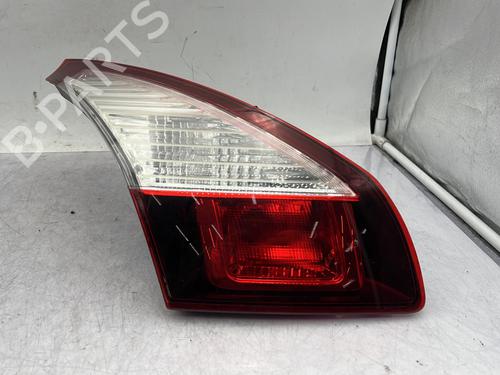 Venstre baglygte bagklap RENAULT MEGANE III Hatchback (BZ0/1_, B3_) 1.5 dCi (BZ09, BZ0D, BZ1W, BZ29, BZ14) (110 hp) 29994767