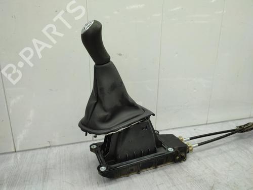Used Gear lever RENAULT CLIO IV (BH_) 1.5 dCi 75 (75 hp) 23706385