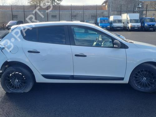 Dashboard RENAULT MEGANE III Hatchback (BZ0/1_, B3_) 1.5 dCi (BZ09, BZ0D, BZ1W, BZ29, BZ14) | BP23704833C46 - Image 96