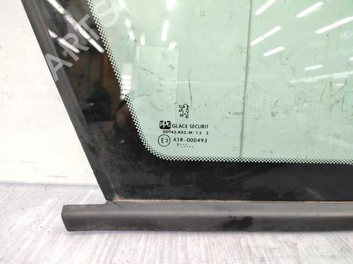 Rear left quarter glass PEUGEOT 406 Break (8E/F) 2.1 TD 12V | BP23677583C93 