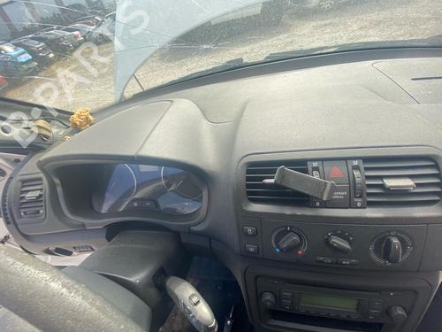Dashboard SKODA FABIA II (542) 1.6 TDI | BP37079446C46 - Image 74