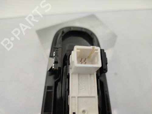Right front window switch PEUGEOT 308 SW II (LC_, LJ_, LR_, LX_, L4_) 1.6 HDi 92 | BP23676471I26 