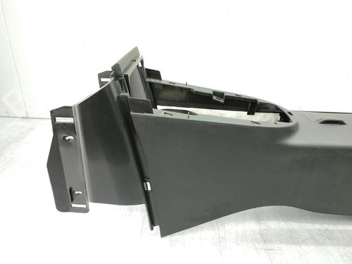 Used Middle console NISSAN X-TRAIL II (T31) 2.0 dCi 4x4 (173 hp) 23722323