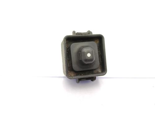 Used Mirror switch Mirror switch MERCEDES-BENZ 190 (W201) D 2.0 (201.122) (72 hp) 23722277 23722277