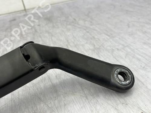 Used Front windshield wiper arm PEUGEOT 206 Hatchback (2A/C) 1.4 i (75 hp) 23751368