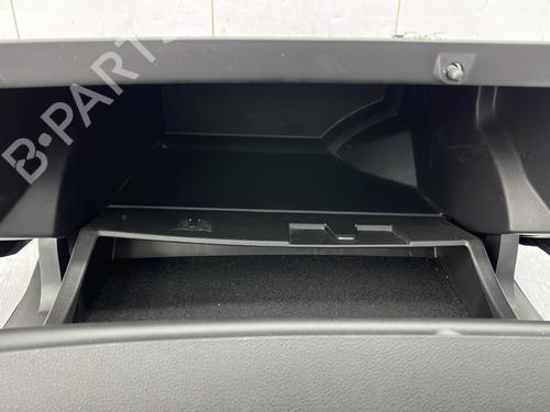 Used Glove box Glove box RENAULT MEGANE IV Hatchback (B9A/M/N_) 1.6 dCi 165 (163 hp) 23762049 23762049