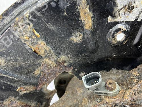 Used Right front steering knuckle Right front steering knuckle VW TOUAREG (7LA, 7L6, 7L7) 3.0 V6 TDI (225 hp) 29267819 29267819