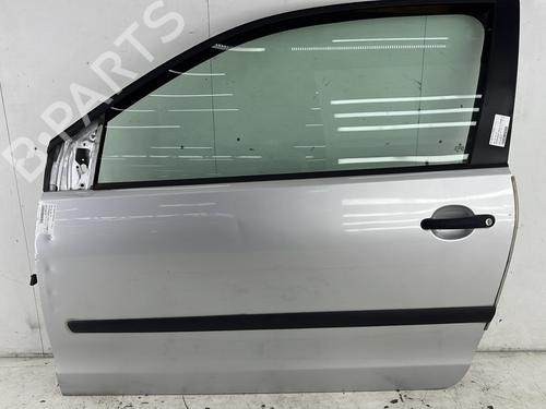 Used Left front door VW POLO (9N_, 9A_) 1.4 TDI (70 hp) 26573637