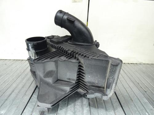 Used Air filter box RENAULT CLIO III (BR0/1, CR0/1) 1.5 dCi (BR17, CR17) (86 hp) 23671353
